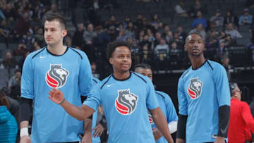 SACRAMENTO, CA - FEBRUARY 10: Nemanja Bjelica #88, Yogi Ferrell #3 and Harry Giles #20 of the Sacramento Kings prepare to face the Phoenix Suns on February 10, 2019 at Golden 1 Center in Sacramento, California. NOTE TO USER: User expressly acknowledges and agrees that, by downloading and or using this photograph, User is consenting to the terms and conditions of the Getty Images Agreement. Mandatory Copyright Notice: Copyright 2019 NBAE (Photo by Rocky Widner/NBAE via Getty Images)