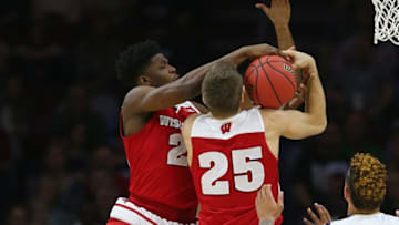 PHILADELPHIA, PA - MARCH 25: Khalil Iverson