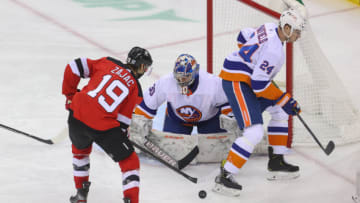 New Jersey Devils center Travis Zajac (19): (Ed Mulholland-USA TODAY Sports)