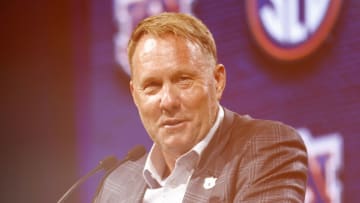 On3's Joe Spears believes the flip Auburn football is on the precipice of will be a "huge" momentum-builder for Hugh Freeze's 2024 recruiting (Photo by Johnnie Izquierdo/Getty Images)