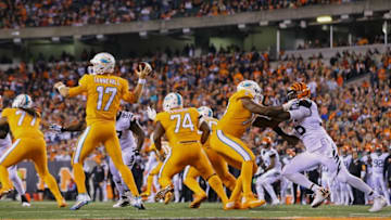 Sep 29, 2016; Cincinnati, OH, USA; Miami Dolphins quarterback Ryan Tannehill (17) looks to pass against the Cincinnati Bengals in the second half at Paul Brown Stadium. The Bengals won 22-7. Mandatory Credit: Aaron Doster-USA TODAY Sports