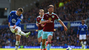LIVERPOOL, ENGLAND - APRIL 15: Kevin Mirallas of Everton and George Boyd of Burnley during the Premier League match between Everton and Burnley at Goodison Park on April 15, 2017 in Liverpool, England. (Photo by Robbie Jay Barratt - AMA/Getty Images)