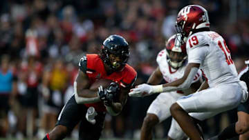 Cincinnati Bearcats running back Corey Kiner against Indiana Hoosiers at Nippert Stadium. The Enquirer.