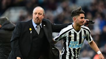 NEWCASTLE UPON TYNE, ENGLAND - MARCH 09: Rafael Benitez, Manager of Newcastle United celebrates with Ayoze Perez of Newcastle United following the Premier League match between Newcastle United and Everton FC at St. James Park on March 09, 2019 in Newcastle upon Tyne, United Kingdom. (Photo by Mark Runnacles/Getty Images)