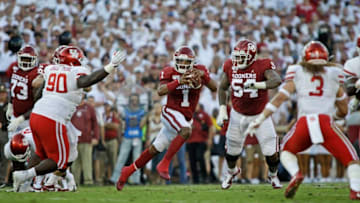 NORMAN, OK - SEPTEMBER 1: Quarterback Jalen Hurts #1 of the Oklahoma Sooners runs up the middle against the Houston Cougars at Gaylord Family Oklahoma Memorial Stadium on September 1, 2019 in Norman, Oklahoma. The Sooners defeated the Cougars 49-31. (Photo by Brett Deering/Getty Images)