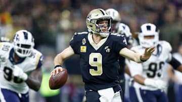 NEW ORLEANS, LA - NOVEMBER 04: Quarterback Drew Brees #9 of the New Orleans Saints runs with the ball during the second quarter of the game against the Los Angeles Rams at Mercedes-Benz Superdome on November 4, 2018 in New Orleans, Louisiana. (Photo by Wesley Hitt/Getty Images)