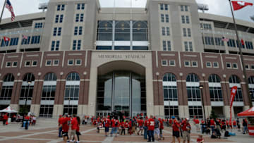 LINCOLN, NE - SEPTEMBER 03: Fans await the start of the game between the Nebraska Cornhuskers and the Fresno State Bulldogs at Memorial Stadium on September 3, 2016 in Lincoln, Nebraska. (Photo by Steven Branscombe/Getty Images)
