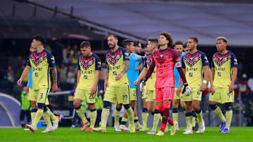 America players trudge off the Estadio Azteca pitch after being eliminated in the quarterfinals by No. 11 seed UNAM. (Photo by Mauricio Salas/Jam Media/Getty Images)