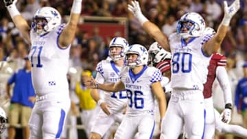 Kentucky Wildcats celebrate after a Matt Ruffalo kick. (Credit: Jeff Blake-USA TODAY Sports)