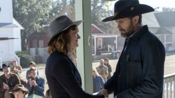 Colby Minifie as Virginia, Garret Dillahunt as John Dorie - Fear the Walking Dead _ Season 6, Episode 4 - Photo Credit: Ryan Green/AMC