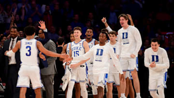 NEW YORK, NEW YORK - NOVEMBER 05: The Duke Blue Devils celebrate their 68-66 win over the Kansas Jayhawks at Madison Square Garden on November 05, 2019 in New York City. (Photo by Emilee Chinn/Getty Images)