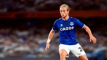 Everton's English midfielder Tom Davies during the English League Cup second round football match between Everton and Salford City at Goodison Park in Liverpool, north west England on September 16, 2020. (Photo by PETER POWELL / POOL / AFP) / RESTRICTED TO EDITORIAL USE. No use with unauthorized audio, video, data, fixture lists, club/league logos or 'live' services. Online in-match use limited to 120 images. An additional 40 images may be used in extra time. No video emulation. Social media in-match use limited to 120 images. An additional 40 images may be used in extra time. No use in betting publications, games or single club/league/player publications. / (Photo by PETER POWELL/POOL/AFP via Getty Images)