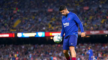BARCELONA, SPAIN - OCTOBER 06: Luis Suarez of FC Barcelona during the prematch warm up prior to the Liga match between FC Barcelona and Sevilla FC at Camp Nou on October 06, 2019 in Barcelona, Spain. (Photo by Quality Sport Images/Getty Images)