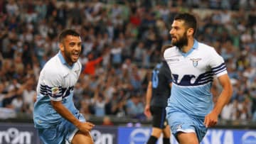 ROME, ITALY - MAY 10: Antonio Candreva (R) and teammate Felipe Anderson of SS Lazio celebrate after scoring the opening goal during the Serie A match between SS Lazio and FC Internazionale Milano at Stadio Olimpico on May 10, 2015 in Rome, Italy. (Photo by Paolo Bruno/Getty Images)