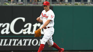 PHILADELPHIA, PA - MAY 23: Philadelphia Phillies Left field Rhys Hoskins (17) fields the ball during the MLB baseball game between the Philadelphia Phillies and the Atlanta Braves on May 23, 2018 at Citizens Bank Park in Philadelphia, PA. The Phillies won 4-0. (Photo by Andy Lewis/Icon Sportswire via Getty Images)