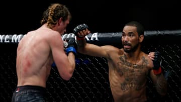 SUNRISE, FLORIDA - APRIL 27: Roosevelt Roberts fights Thomas Giffordduring their lightweight bout at UFC Fight Night at BB&T Center on April 27, 2019 in Sunrise, Florida. (Photo by Michael Reaves/Getty Images)