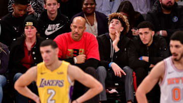 NEW YORK, NY - DECEMBER 12: Tina Ball, Lonzo Ball, LaVar Ball, LaMelo Ball and LiAngelo Ball attend the Los Angeles Lakers Vs New York Knicks game at Madison Square Garden on December 12, 2017 in New York City. (Photo by James Devaney/Getty Images)