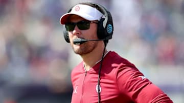 FORT WORTH, TX - OCTOBER 20: Head coach Lincoln Riley of the Oklahoma Sooners leads his team against the TCU Horned Frogs in the fourth quarter at Amon G. Carter Stadium on October 20, 2018 in Fort Worth, Texas. (Photo by Tom Pennington/Getty Images)