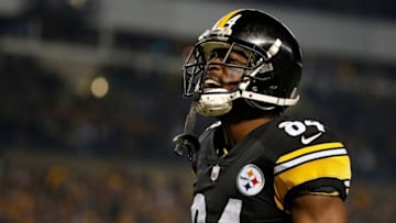 Antonio Brown #84 of the Pittsburgh Steelers reacts after a 46 yard reception in the first quarter during the game against the Los Angeles Chargers at Heinz Field. (Photo by Justin K. Aller/Getty Images)