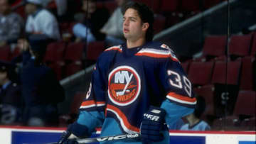29 Oct 1997: Travis Green #39 of the New York Islanders in action during a game against the Montreal Canadiens at the Molson Center in Montreal, Canada. The Islanders defeated the Canadiens 5-2. Mandatory Credit: Robert Laberge /Allsport