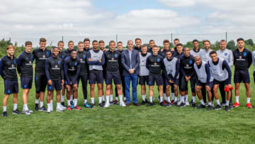 LEEDS, ENGLAND - JUNE 7: Prince William, Duke of Cambridge poses with the England players including Captain Harry Kane (C) as he attends the Facility at the FA Training Ground to meet the England Squad before their match at Elland Road this Evening on June 7, 2018 in Leeds, England. (Photo by Charlotte Graham-WPA-Pool/Getty Images)