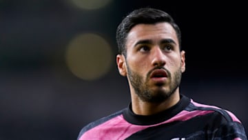 PORTO, PORTUGAL - FEBRUARY 17: Gianluca Frabotta of Juventus warms up prior to the UEFA Champions League Round of 16 match between FC Porto and Juventus at Estadio do Dragao on February 17, 2021 in Porto, Portugal. Sporting stadiums around Portugal remain under strict restrictions due to the Coronavirus Pandemic as Government social distancing laws prohibit fans inside venues resulting in games being played behind closed doors. (Photo by Jose Manuel Alvarez/Quality Sport Images/Getty Images)