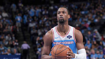SACRAMENTO, CA - APRIL 7: Harrison Barnes #40 of the Sacramento Kings attempts a free-throw shot against the New Orleans Pelicans on April 7, 2019 at Golden 1 Center in Sacramento, California. NOTE TO USER: User expressly acknowledges and agrees that, by downloading and or using this photograph, User is consenting to the terms and conditions of the Getty Images Agreement. Mandatory Copyright Notice: Copyright 2019 NBAE (Photo by Rocky Widner/NBAE via Getty Images)