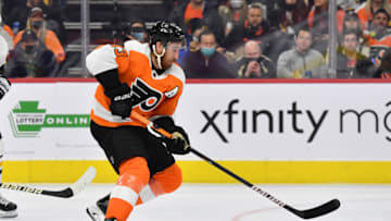 Jan 6, 2022; Philadelphia, Pennsylvania, USA; Philadelphia Flyers center Kevin Hayes (13) against the Pittsburgh Penguins at Wells Fargo Center. Mandatory Credit: Eric Hartline-USA TODAY Sports