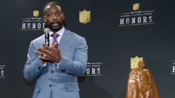 Feb 1, 2014; New York, NY, USA; Chicago Bears defensive back Charles Tillman receives the Walter Payton NFL Man of the Year award at the 3rd NFL Honors at Radio City Music Hall. Mandatory Credit: Kirby Lee-USA TODAY Sports