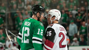 DALLAS, TX - OCTOBER 4: Radek Faksa #12 of the Dallas Stars has some words against Nick Cousins #25 of the Arizona Coyotes at the American Airlines Center on October 4, 2018 in Dallas, Texas. (Photo by Glenn James/NHLI via Getty Images)