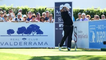 CADIZ, SPAIN - OCTOBER 22: Shane Lowry of Ireland tees off on the 1st hole during the final round of of the Andalucia Valderrama Masters at Real Club Valderrama on October 22, 2017 in Cadiz, Spain. (Photo by Warren Little/Getty Images)