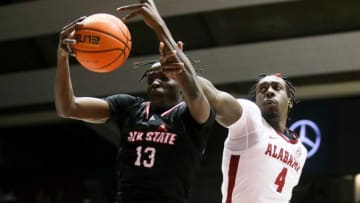 Auburn basketball fans react to Jacksonville State being named their first-round March Madness opponent. Mandatory Credit: Tuscaloosa News