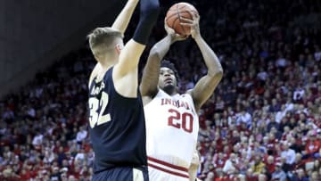 BLOOMINGTON, INDIANA - FEBRUARY 19: De'Ron Davis #20 of the Indiana Hoosiers shoots the ball against the Purdue Boilermakers at Assembly Hall on February 19, 2019 in Bloomington, Indiana. (Photo by Andy Lyons/Getty Images)