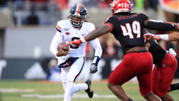 LOUISVILLE, KENTUCKY - OCTOBER 26: Bryce Perkins #3 of the Virginia Cavaliers runs with the ball against the Louisville Cardinals on October 26, 2019 in Louisville, Kentucky. (Photo by Andy Lyons/Getty Images)