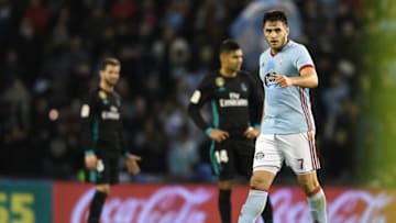 VIGO, SPAIN - JANUARY 07: Maxi Gomez of RC Celta de Vigo celebrates after scores the second goal during the La Liga match between RC Celta de Vigo and Real Madrid at Municipal Balaidos on January 7, 2018 in Vigo, . (Photo by Octavio Passos/Getty Images)