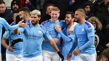 Manchester City's Belgian midfielder Kevin De Bruyne (C) (Photo by ANTHONY DEVLIN/AFP via Getty Images)
