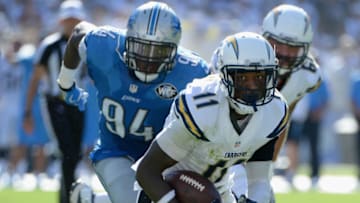 SAN DIEGO, CA - SEPTEMBER 13: Wide receiver Steve Johnson #11 of the San Diego Chargers is pursued by defensive end Ezekiel Ansah #94 of the Detroit Lions at Qualcomm Stadium on September 13, 2015 in San Diego, California. (Photo by Donald Miralle/Getty Images)