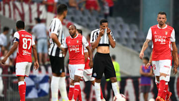 BRAGA, PORTUGAL - AUGUST 01: Isaac Hayden of Newcastle (2-R) reacts after SC Braga scores the first goal during the Pre-season friendly between SC Braga and Newcastle on August 1, 2018 in Braga, Portugal. (Photo by Octavio Passos/Getty Images)