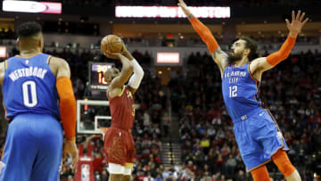 Chris Paul defended by Steven Adams of the New Orleans Pelicans (Photo by Tim Warner/Getty Images)