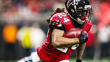 ATLANTA, GA - SEPTEMBER 15: Devonta Freeman #24 of the Atlanta Falcons rushes during the second half of a game against the Philadelphia Eagles at Mercedes-Benz Stadium on September 15, 2019 in Atlanta, Georgia. (Photo by Carmen Mandato/Getty Images)