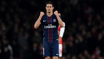 LONDON, ENGLAND - NOVEMBER 23: Edinson Cavani of PSG (C) celebrates scoring his sides first goal during the UEFA Champions League Group A match between Arsenal FC and Paris Saint-Germain at the Emirates Stadium on November 23, 2016 in London, England. (Photo by Shaun Botterill/Getty Images)