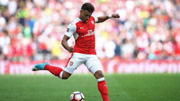 LONDON, ENGLAND - APRIL 23: Alex Oxlade-Chamberlain of Arsenal in action during the Emirates FA Cup Semi-Final match between Arsenal and Manchester City at Wembley Stadium on April 23, 2017 in London, England. (Photo by Julian Finney/Getty Images,)