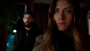 In the Dark -- “Planes, Trains, and Automobiles” -- Image Number: ITD305fg_0025r -- Pictured (L-R): Casey Deidrick as Max Parish and Perry Mattfeld as Murphy Mason -- Photo: The CW -- © 2021 The CW Network, LLC. All Rights Reserved.
