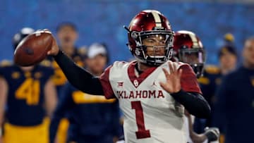 MORGANTOWN, WV - NOVEMBER 23: Kyler Murray #1 of the Oklahoma Sooners passes in the first half against the West Virginia Mountaineers on November 23, 2018 at Mountaineer Field in Morgantown, West Virginia. (Photo by Justin K. Aller/Getty Images)
