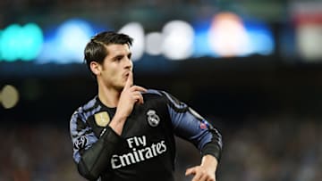 NAPLES, ITALY - MARCH 07: Alvaro Morata of Real Madrid celebrates after scoring goal 1-3 during the UEFA Champions League Round of 16 second leg match between SSC Napoli and Real Madrid CF at Stadio San Paolo on March 7, 2017 in Naples, Italy. (Photo by Francesco Pecoraro/Getty Images)