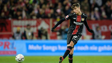 MAINZ, GERMANY - FEBRUARY 08: Kai Havertz of Leverkusen controls tha ball during the Bundesliga match between 1. FSV Mainz 05 and Bayer 04 Leverkusen at the Opel Arena on February 08, 2019 in Mainz, Germany. (Photo by Jörg Schüler/Getty Images)