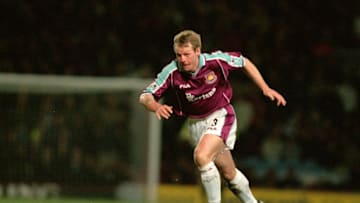 13 Jan 2001: Stuart Pearce of West Ham United on the ball against Sunderland during the FA Carling Premiership match at Upton Park in London. Sunderland won 2-0. \ Mandatory Credit: Mark Thompson /Allsport