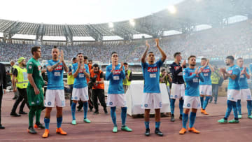 NAPLES, ITALY - MAY 20: Players of SSC Napoli celebrate the victory after the Serie A match between SSC Napoli and FC Crotone at Stadio San Paolo on May 20, 2018 in Naples, Italy. (Photo by Francesco Pecoraro/Getty Images)