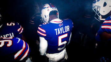 ORCHARD PARK, NY - DECEMBER 17: Tyrod Taylor