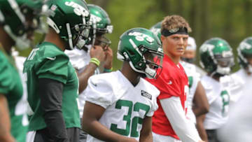 Fourth round draft pick MichaelCarter and quarterback Zach Wilson at the NY Jets.